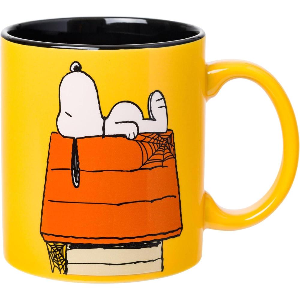 imageSilver Buffalo Peanuts Halloween Snoopy Trick Or Treat 20oz Ceramic MugOrangeMulti