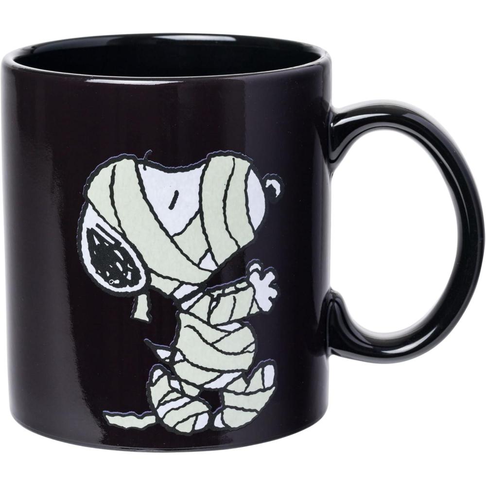 imageSilver Buffalo Peanuts Snoopy Woodstock Trick or Treat Temperature Reveal 20oz Ceramic Mug
