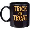 Silver Buffalo Peanuts Snoopy Woodstock Trick or Treat Temperature Reveal 20oz Ceramic Mug